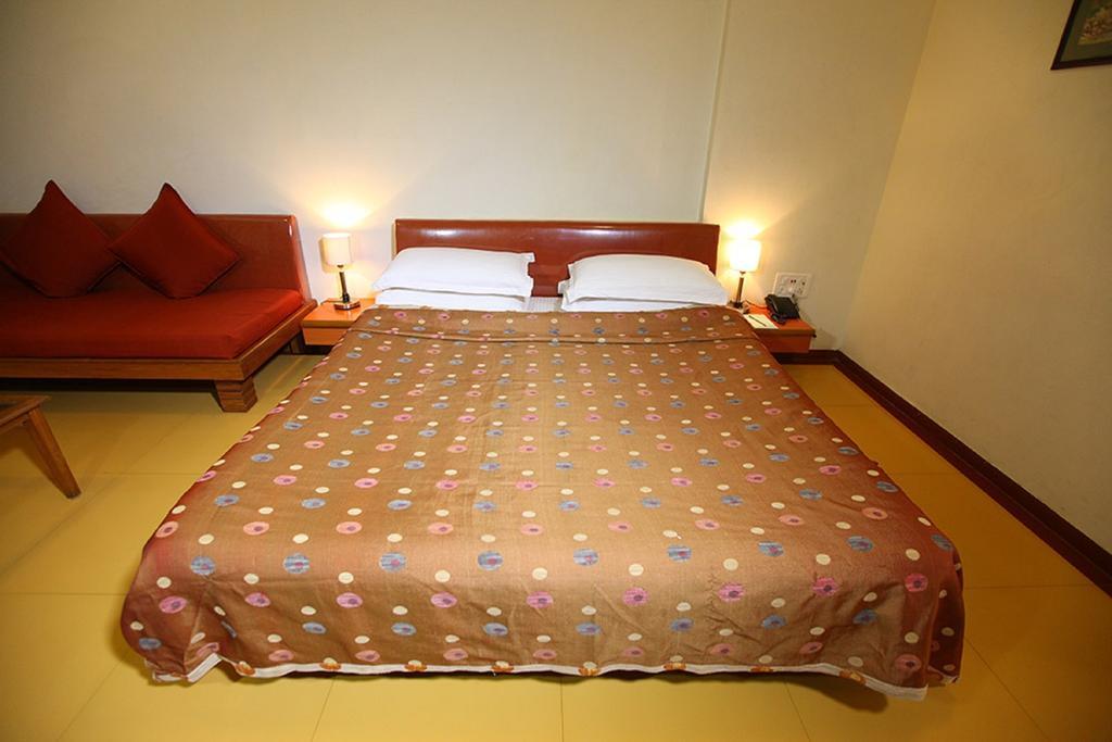 Shilpi Hill Resort Сапутара Екстериор снимка