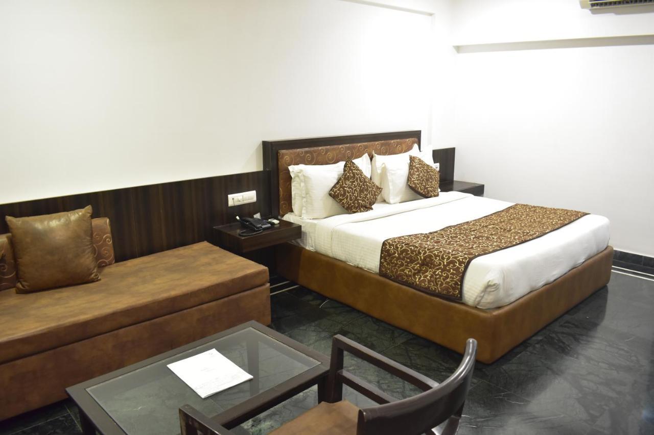 Shilpi Hill Resort Сапутара Екстериор снимка