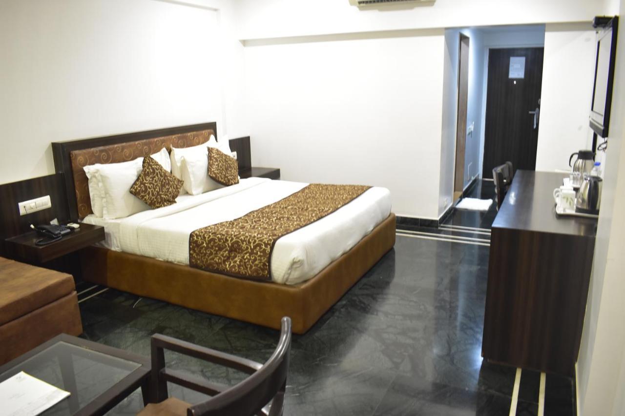 Shilpi Hill Resort Сапутара Екстериор снимка