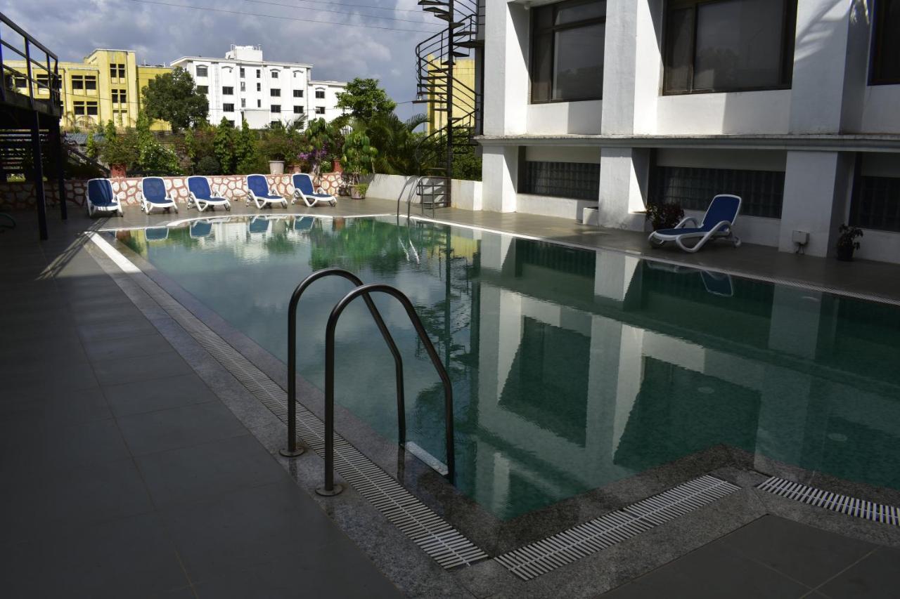 Shilpi Hill Resort Сапутара Екстериор снимка