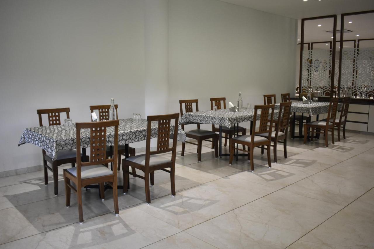 Shilpi Hill Resort Сапутара Екстериор снимка