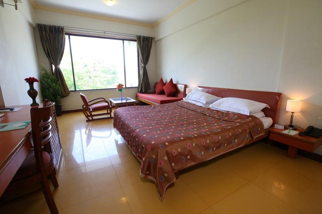 Shilpi Hill Resort Сапутара Стая снимка